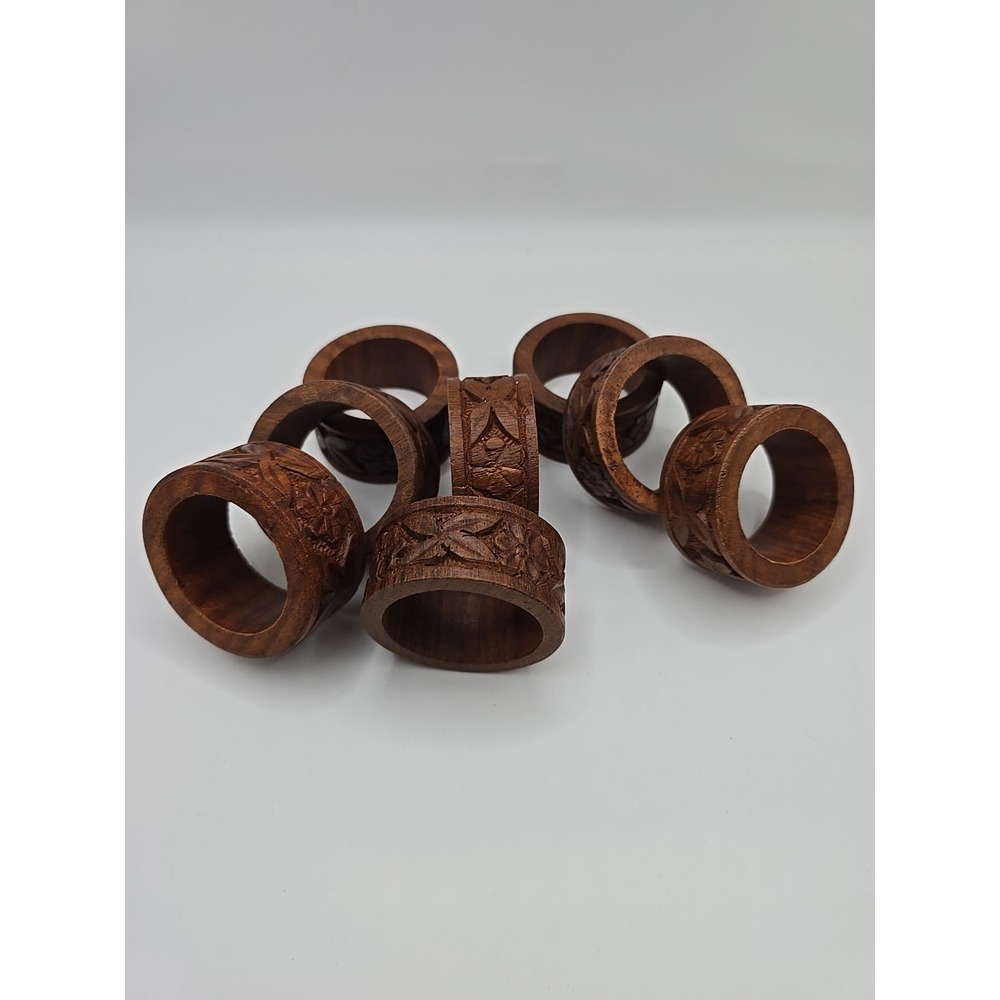 Vintage Wooden Napkin Rings Hand Carved Set of 8 Floral Leaf Design Rustic Boho